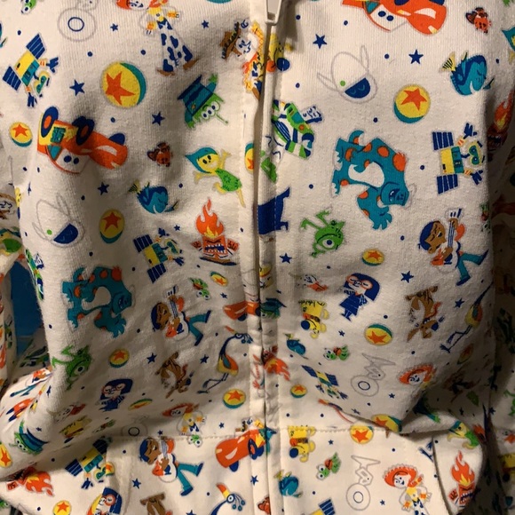 🏰 Disney Parks Character zip-front sweatshirt - Picture 4 of 4